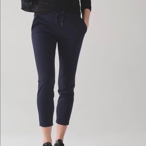 Lululemon on the fly pants